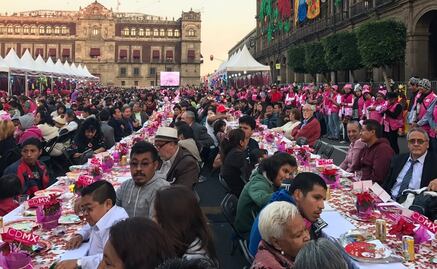 Reportan saldo blanco en Cena de Navidad del Zócalo 