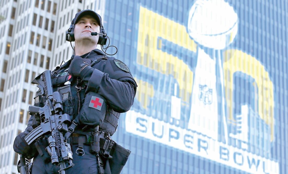 Vigilancia extrema y bien armada se implementó en Santa Clara (CHARLIE RIEDEL. AP)