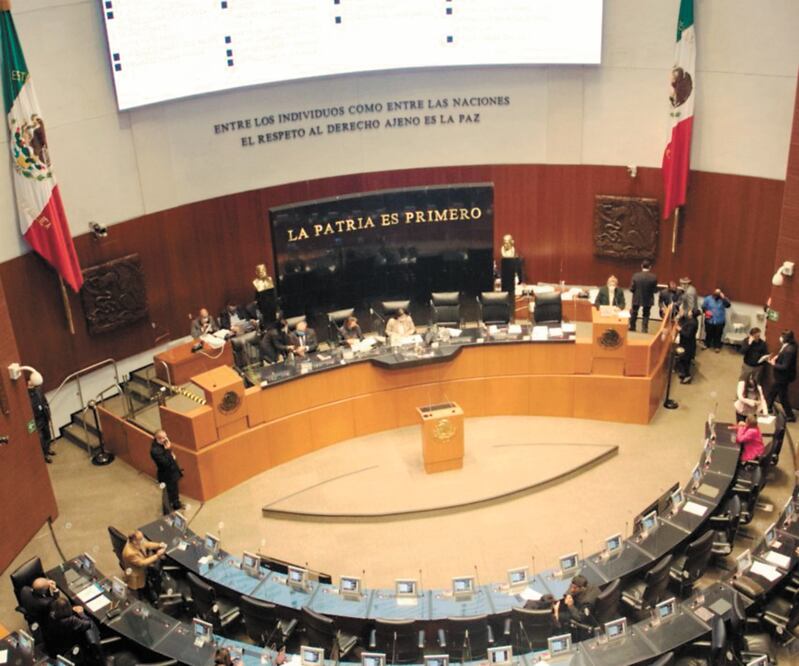 Los ascensos se aprobaron en sesión del pleno del Senado. VICTORIA VALTIERRA. CUARTOSCURO