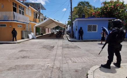 Con armas largas, GN y Ejército custodian velorio de periodista asesinado en Guerrero