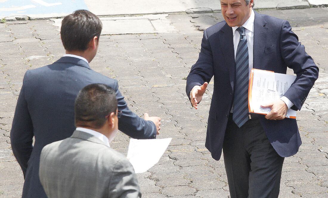 Claudio X. González declaró que la desaparición del IEEPO es importante porque nueve de cada 10 jóvenes de Oaxaca no aprenden lo que deberían. (ARIEL OJEDA. EL UNIVERSAL)