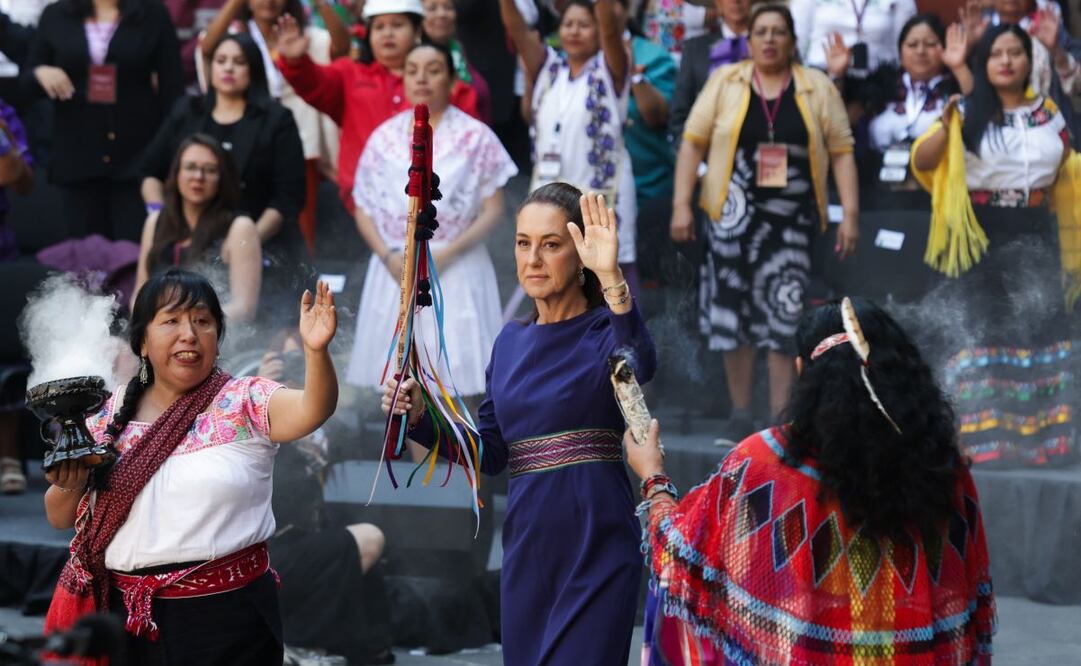La presidenta Claudia Sheinbaum Pardo encabezó la ceremonia por el Día Internacional de la Mujer en Palacio Nacional. Foto: Carlos Odín / EL UNIVERSAL