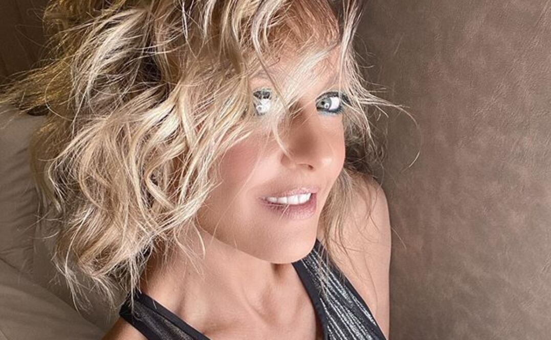 Además de presumir su figura hasta compartió una playlist de Spotify. Foto: Instagram @fey