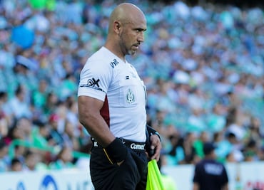 José Luis Camargo se despide del arbitraje