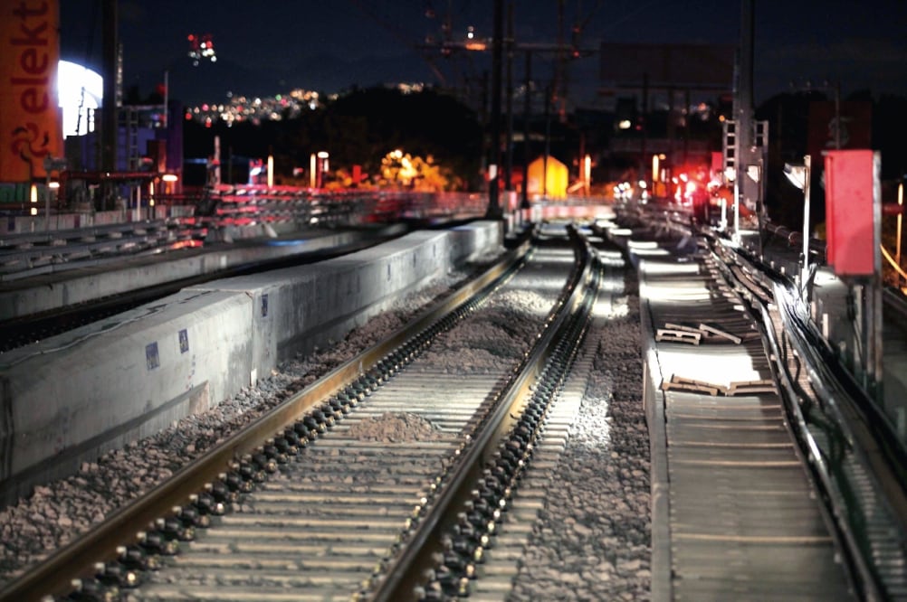 Las pruebas se realizan con un vehículo EM50, que es un carro ferroviario diseñado para medir diferentes parámetros de vía (VALENTE ROSAS. EL UNIVERSAL)