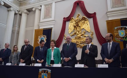 Inicia la Feria del Libro del Palacio de Minería