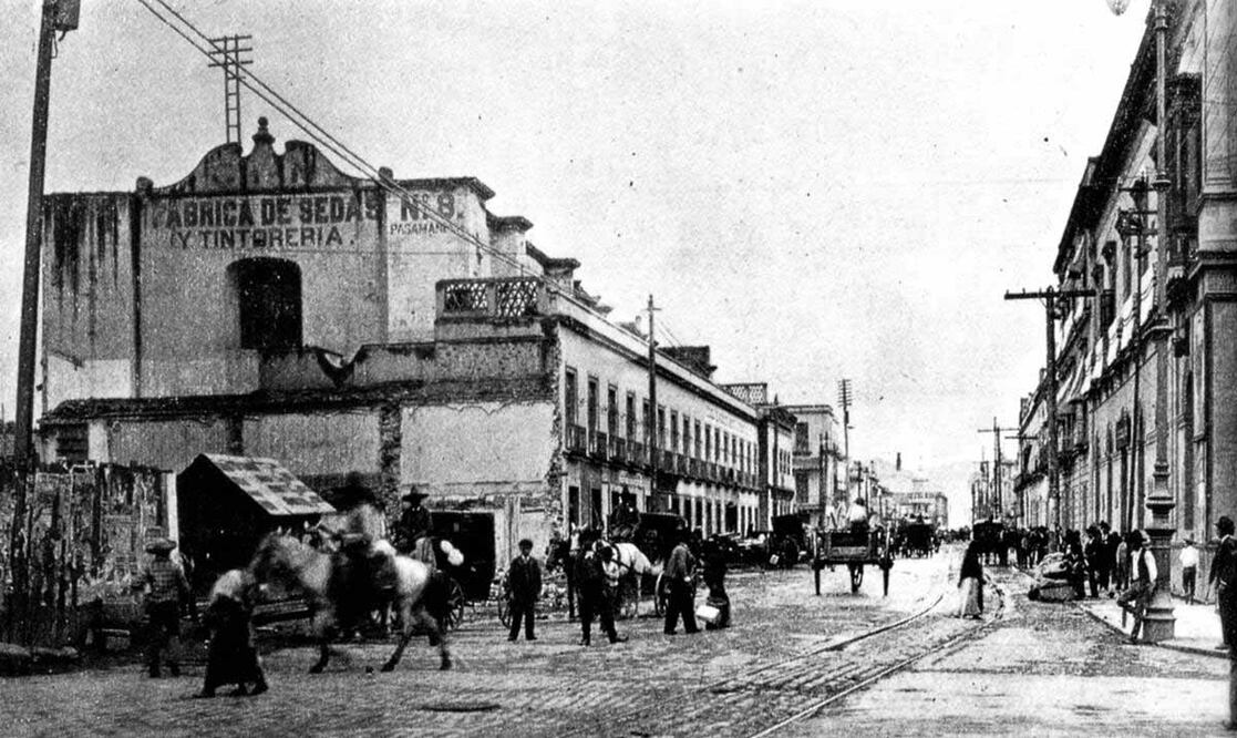 Imagen del exconvento de Santa Isabel a fines del siglo XIX. Foto: Colección particular/ESPECIAL.