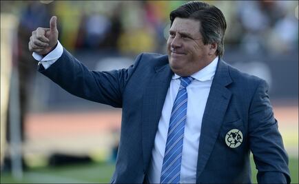 Miguel Herrera se ríe del futbol mexicano
