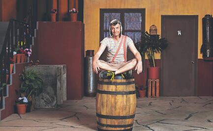 "Sin querer queriendo" retrata al hombre detrás de Chespirito