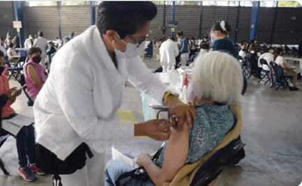 Vacunación contra Covid-19 de adultos mayores ¿A qué apellidos les toca este jueves en Tláhuac, Xochimilco e Iztacalco?