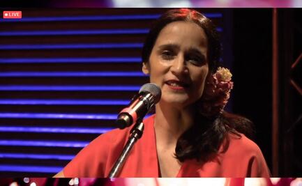 Julieta Venegas derrama lágrimas y éxitos en concierto acústico