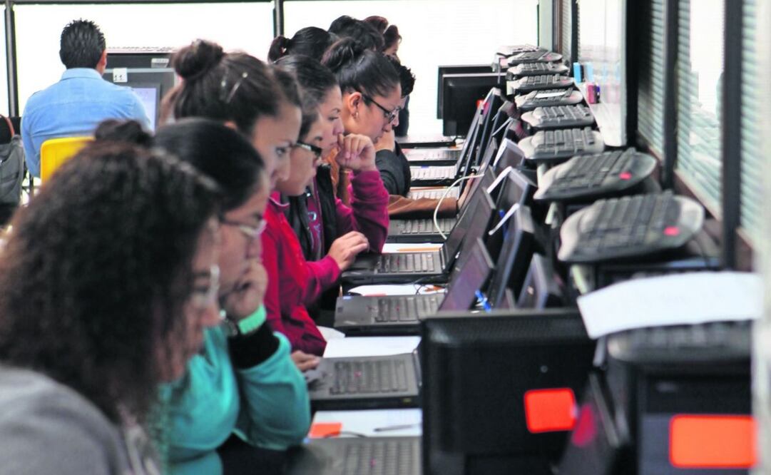 En cuanto a la población hablante de lengua indígena, en 2022 solo el 9.4% asistieron a educación superior, en comparación con el 35.9% de los jóvenes no hablantes de lengua indígena que sí lo hicieron. Foto: Archivo