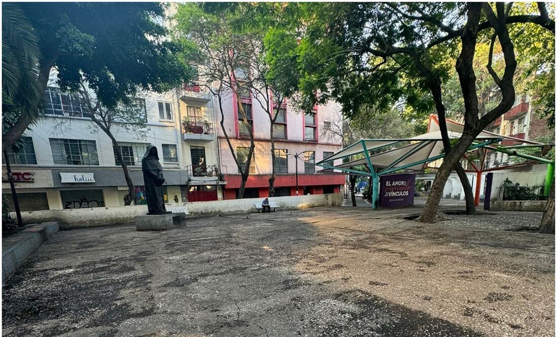 Emmanuel Ruiz, vocero del movimiento #LaCalleNoEsAlbergue y vecino de dicha colonia, explicó que desde la semana pasada acordaron la reunión con las autoridades del INM encabezadas por su titular, y fueron recibidos el martes 4 de junio pasado para exponerle a Garduño la situación que habían venido solicitando al Gobierno capitalino y a funcionarios federales. Foto: Especial