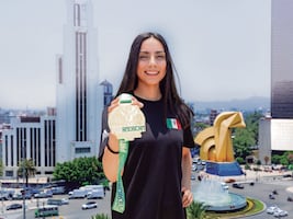 Guiada por dos leyendas, Nadia Ferreira alcanzó la cima de América