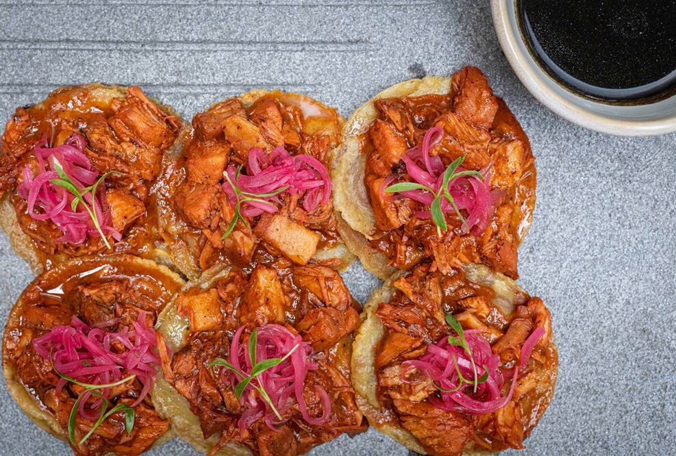 Panuchos de cochinita (Foto Cortesía)