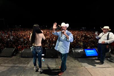 El cumpleaños de "Layín", megafiesta que parece mitin