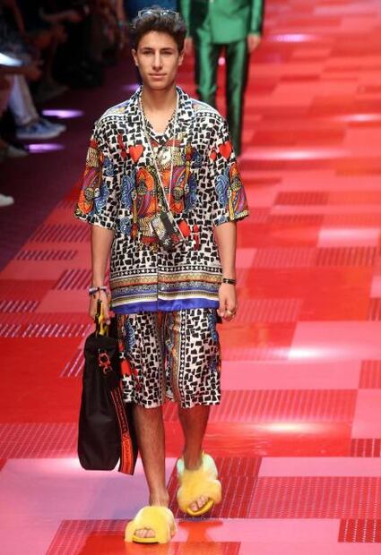 Sobrino de Hillary Clinton y Youtuber mexicano entre los Millennials que desfilan en D&G