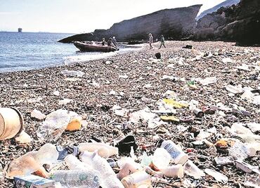 Unión Europea prohibirá objetos de plástico de un solo uso para 2021