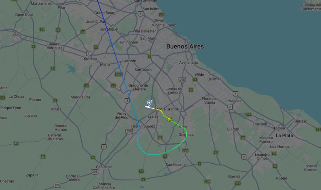 Ruta del avión de la Armada de México que traslada a Fernando Farías Laguna a México. Foto: Captura de pantalla FlightRadar24