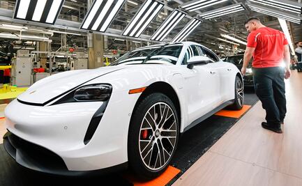 Profeco alerta que vehículos Porsche tienen problemas en luces intermitentes