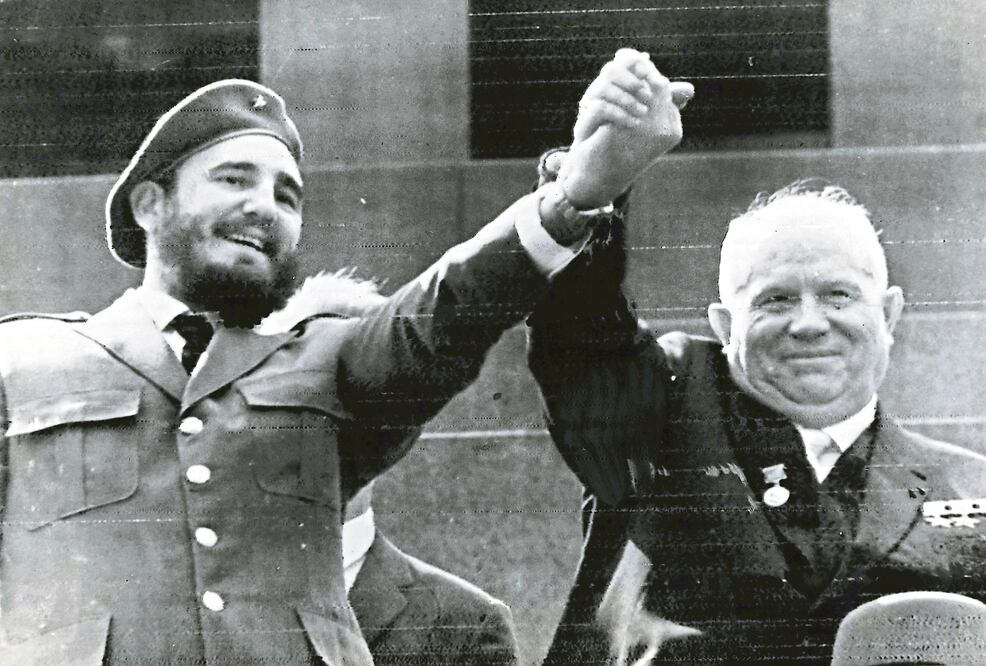 Fidel Castro y el líder de la entonces Unión Soviética Nikita Kruschev en 1963 (Foto: Archivo/ EL UNIVERSAL)