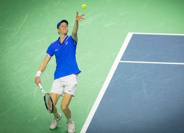 Sinner aplasta a De Miñaur e Italia jugará la final de la Copa Davis