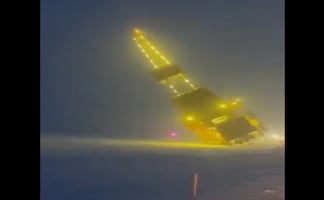 VIDEO: Cae plataforma petrolera en Alaska; no hay heridos