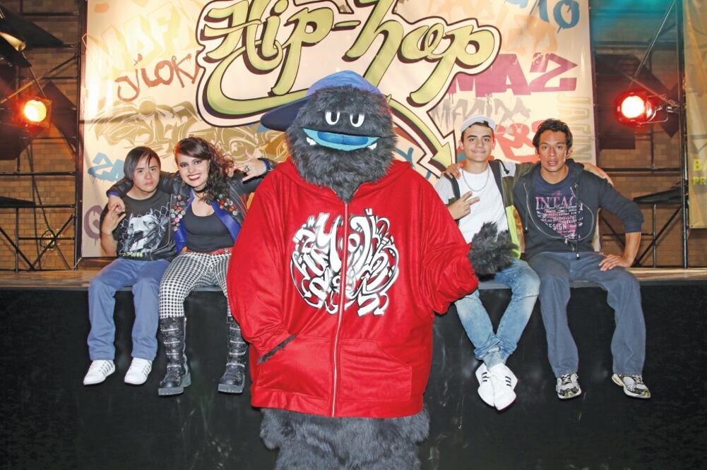 La serie tendrá 13 capítulos de 15 minutos de duración y es protagonizada por jóvenes actores (CORTESÍA)