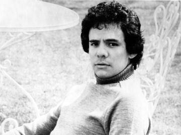 Los días felices que cambiaron la vida de José José