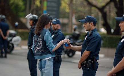 Critican en redes anuncio de Pepsi con Kendall Jenner