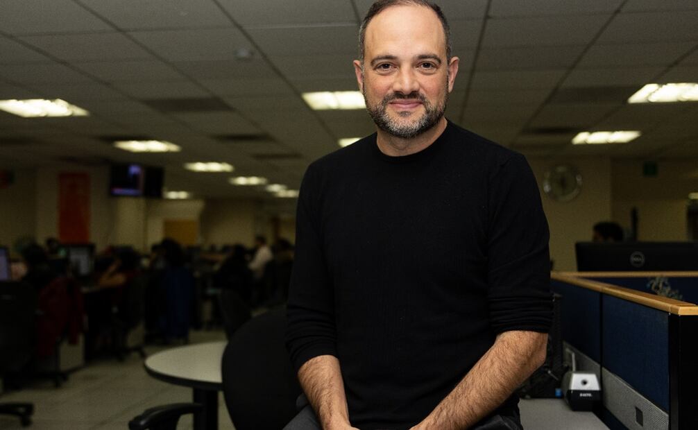 Entrevista con el periodista y escritor León Krauze, sobre su novela "La gran desaparición". Foto: Hugo Salvador/EL UNIVERSAL.