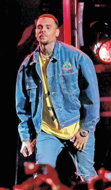 Brown se presenta con regularidad en el hotel donde sucedió el incidente (ARCHIVO EL UNIVERSAL)