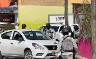 Catean inmueble y hallan cuerpo sepultado en el patio en Morelos; los restos humanos fueron trasladados al Semefo