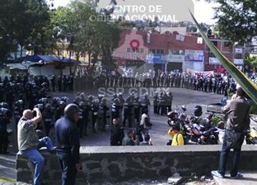 Vecinos permanecen en inmediaciones de Las Torres