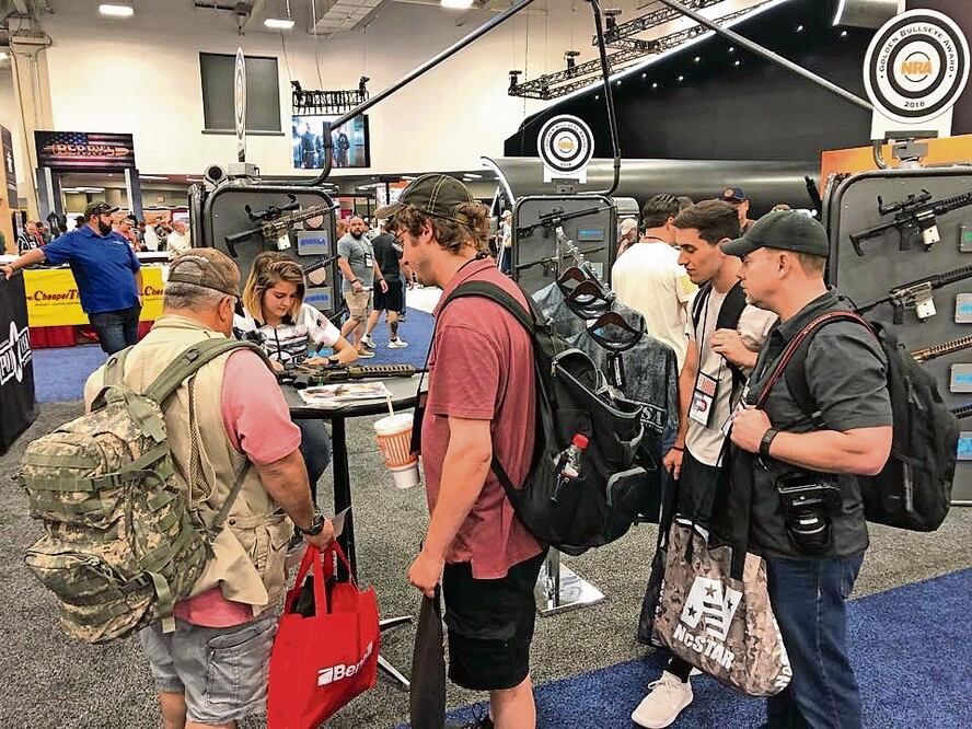 Asistentes a una reunión anual de la NRA en 2018. Cortersía de NRA