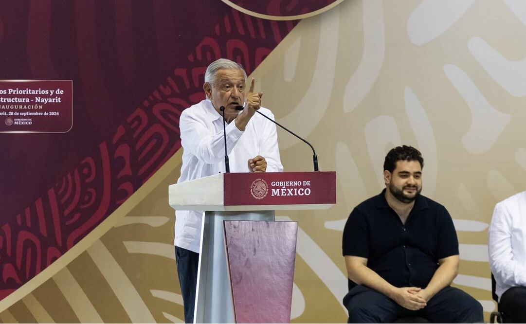 El presidente Andrés Manuel López Obrador y la presidenta electa Claudia Sheinbaum Pardo encabezaron la inauguración de Proyectos Prioritarios en Tepic, Nayarit. Foto Hugo Salvador / EL UNIVERSAL