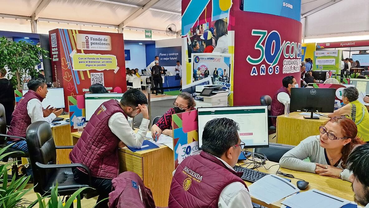 La Feria de las Afore 2024 estará abierta hasta el domingo en un horario de 9 a 18 horas y ofrece diversos servicios gratuitos. Foto: de Antonio Hernández. El Universal