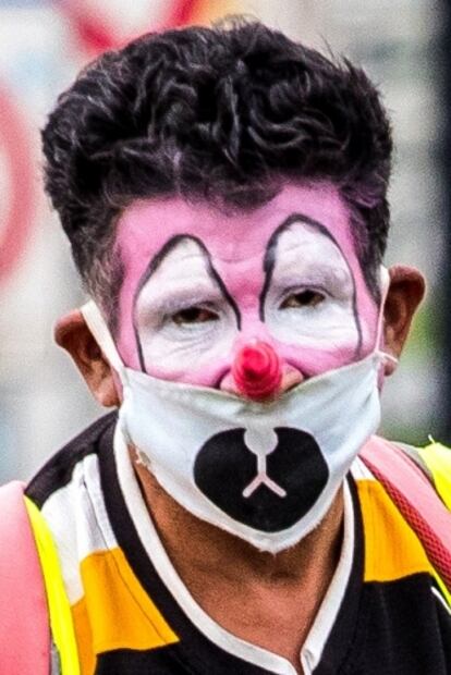 Las 26 formas diferentes de llevar cubrebocas en México