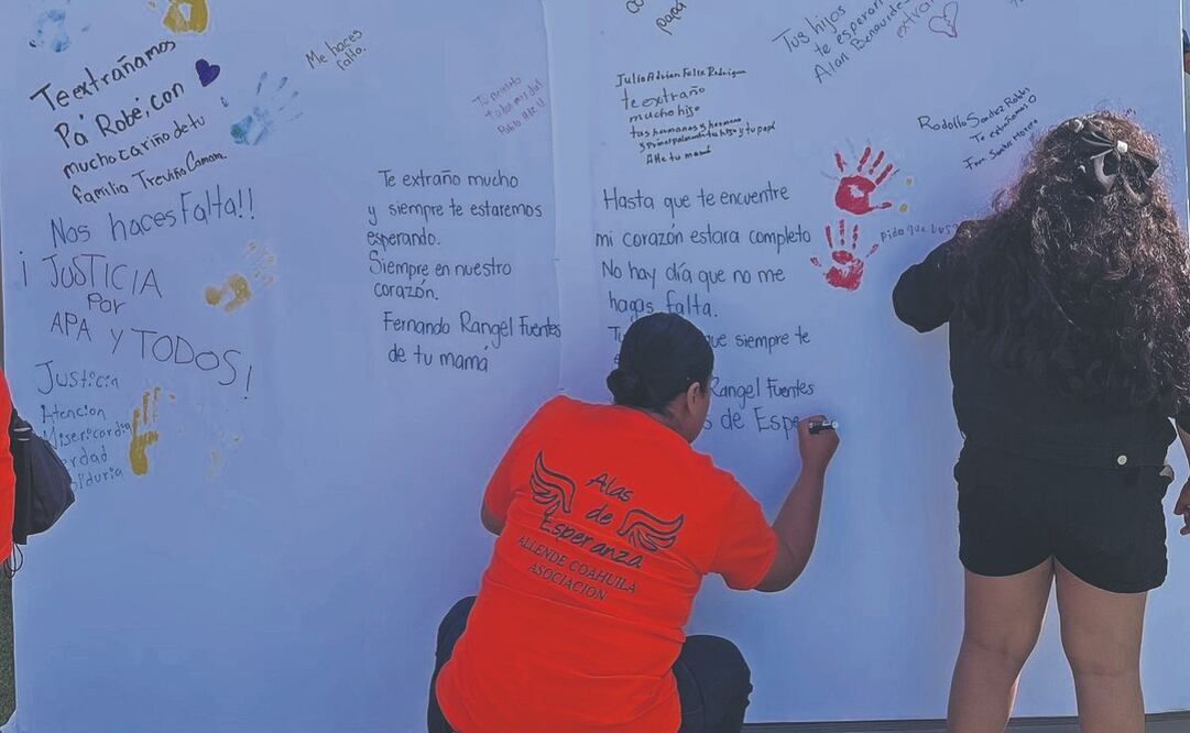 Familiares de los desaparecidos hace 14 años en Coahuila los recordaron y les dedicaron mensajes. Foto Especial