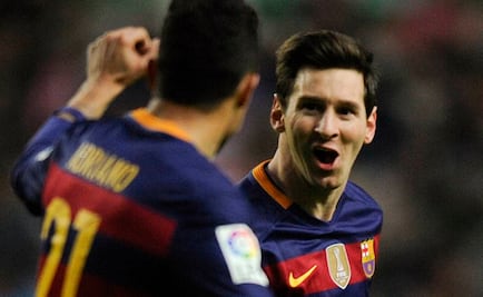 Messi hace historia en triunfo del Barcelona