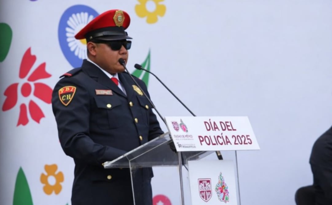 Reconocen a Edgar Daniel Alonso Pacheco como Policía del Año (21/12/2025). Foto: Captura de pantalla
