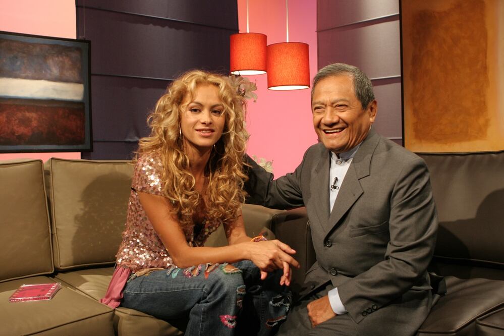 Paulina Rubio, cuando fue invitada al programa "El estudio de Manzanero", de Canal 22. Foto: Archivo El Universal