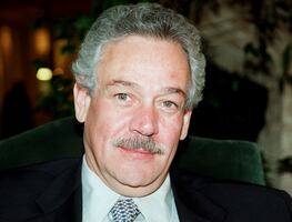 Gonzalo Celorio, emocionado por un Cervantes que "honra" su "amor por la lengua española"