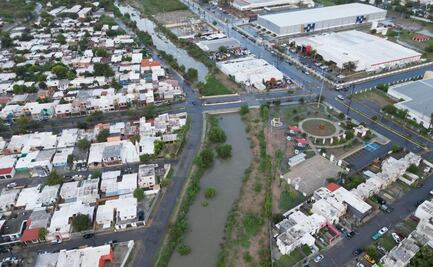 Lluvias dejan inundaciones y daños en vehículos en Nuevo Laredo, Tamaulipas