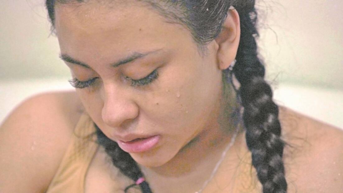 Maternidad, lejos del ideal romántico y cerca de la oscuridad