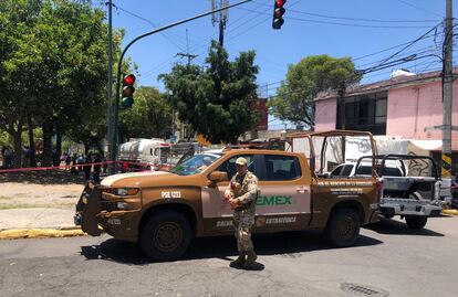 Trabajadores de Pemex buscan toma clandestina en Azcapotzalco, VIDEO