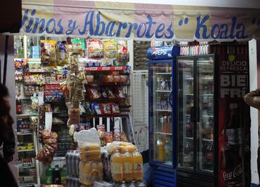 Alza al IEPS a refrescos y cigarros no afectará a tienditas, insiste Hacienda