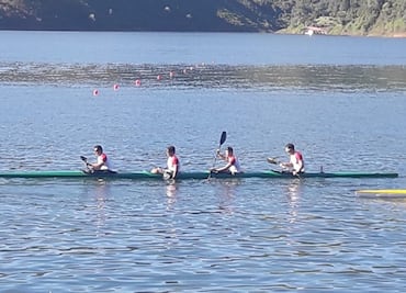 Equipo varonil de canotaje gana oro en Barranquilla