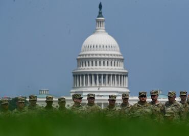 Trump preside un desfile militar y cumple 79 años; aquí los puntos clave