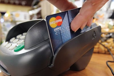 Se recupera en febrero el consumo privado en el mercado interno